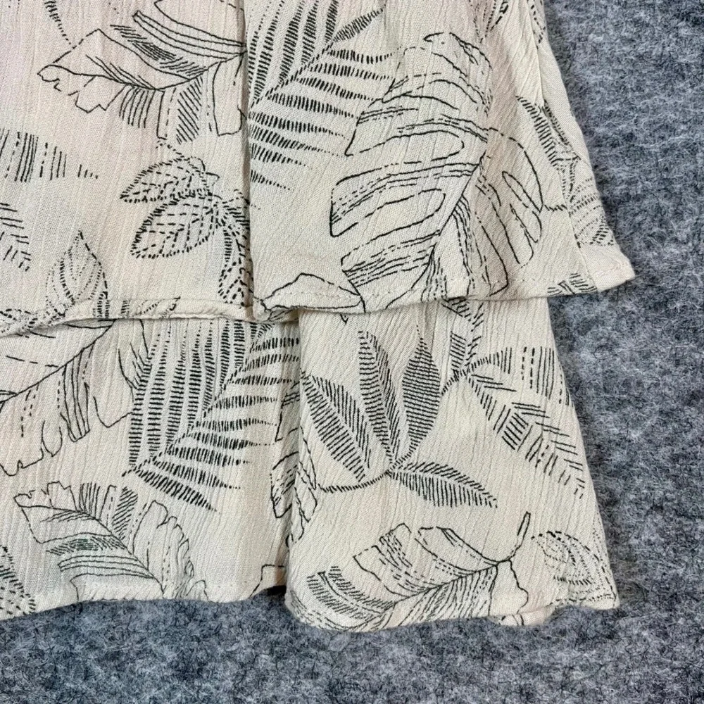 Paper Crane Tiered Mini Skirt Womens‎ M Cream Tropical Ruffle Coastal Beach Boho